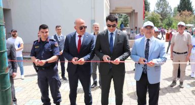 Dereköy Şehit Fatih Seven Ortaokulunda Bilim Fuarı açıldı