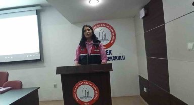 Devrek'te Jandarmadan öğrencilere konferans