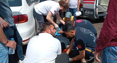 Devrilen motosikletin sürücüsü yaralandı