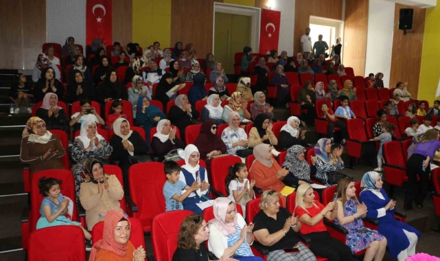 Diyarbakır'da kadınların "Okuma Bayramı" coşkusu