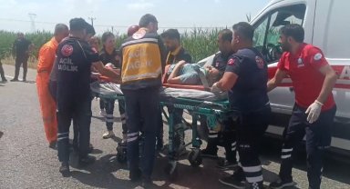 Diyarbakır'da minibüs ile otomobil çarpıştı: 4 yaralı