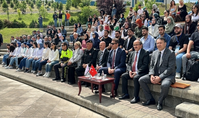 "DÜFEST 2024 Öğrenci Festivali" başladı
