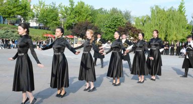 DÜFest 2024 tüm hızıyla devam ediyor