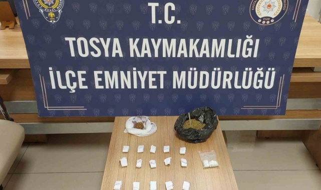 Durdurulan araçtan uyuşturucu çıktı: 1 tutuklama