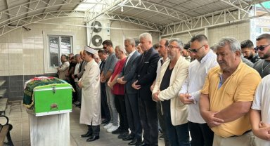 Düzce'de nefes borusuna sandviç parçası kaçması sonucu hayatını kaybeden öğrencinin cenazesi defnedildi