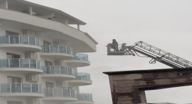 Düzce'de otelde çıkan yangında dumandan etkilenen 3 kişi tedaviye alındı