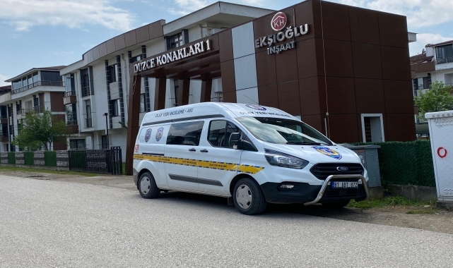 Düzce'de yatağında ölü bulunan 13 yaşındaki çocuğun cenazesi toprağa verildi
