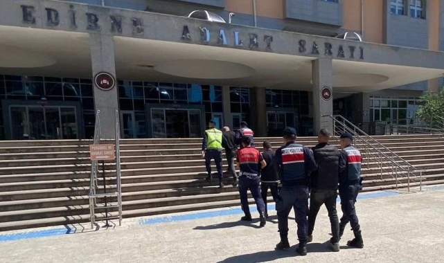 Edirne'de sınır hattında DEAŞ, PKK ve FETÖ şüphelileri yakalandı