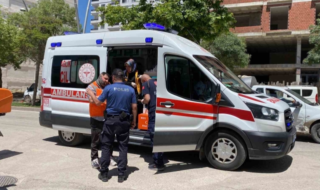 Elazığ'da motosiklet devrildi: 1 yaralı