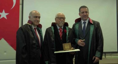 Emektar avukatlara plaket ve beratları verildi