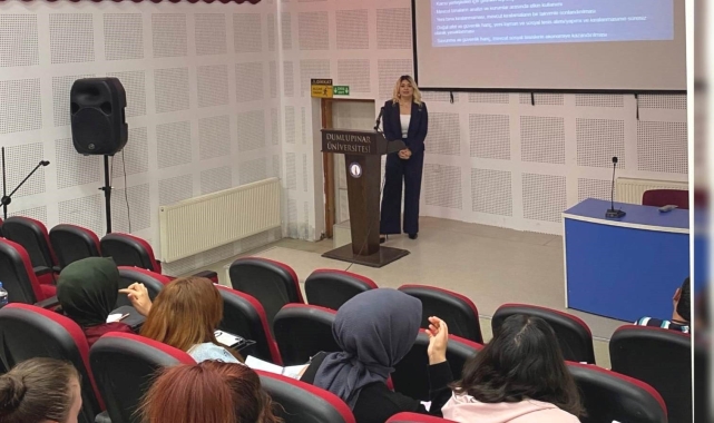 Emet MYO'da "Cumhuriyetin 100. Yılında Türkiye Ekonomisi" konulu konferans
