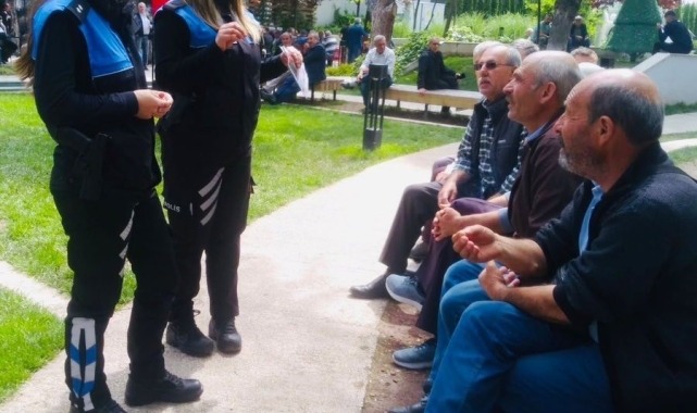 Emniyet vatandaşları iş kazaları ve dolandırıcılık yöntemlerine karşı bilgilendirdi