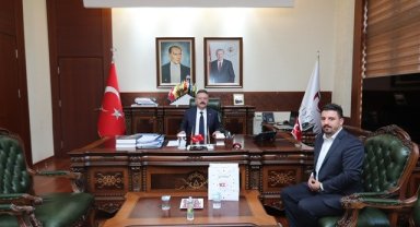 EMŞAV Eskişehir İl Başkanı Vali Aksoy'u makamında ziyaret etti