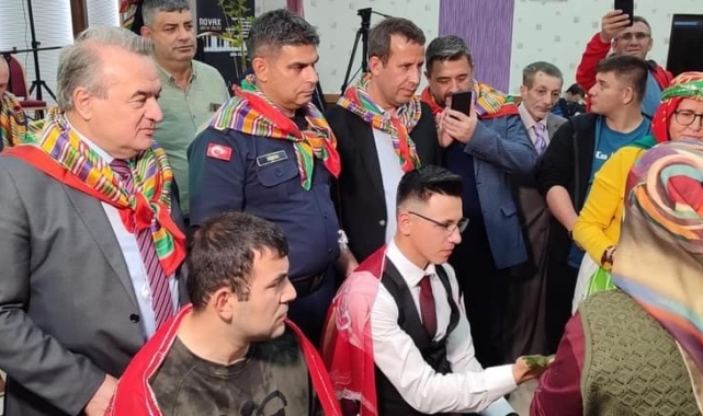 En anlamlı asker kınası Bozüyük'te yakıldı