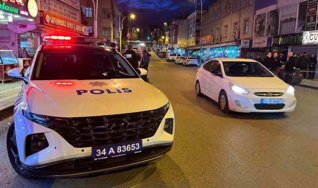 Esenyurt'ta "yan baktın" kavgası kamerada