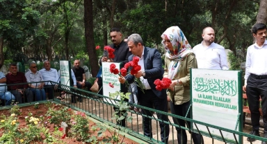 Eski MHP İlçe Başkanı Nihat Atlı, ölümünün 1. yıl dönümünde kabri başında anıldı