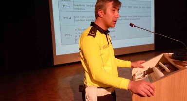 Eskişehir İl Emniyet Müdürlüğü'nde Fahri Trafik Müfettişlerine Bilgilendirme Toplantısı yapıldı