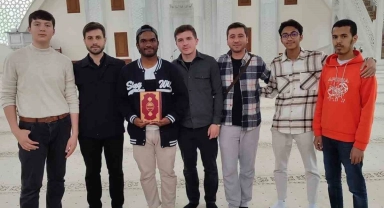 ESOGÜ'de okuyan Bangladeşli öğrenci Müslüman oldu