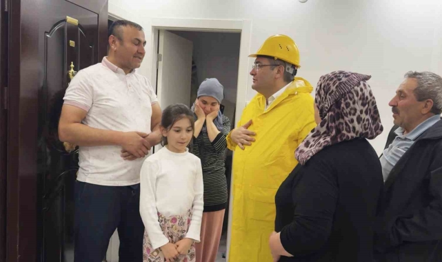 Etkili yağış sonrası Keçiören Belediye Başkanı Özarslan sahaya indi