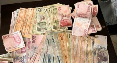 Eyüpsultan'da 'hastaneye gideceğim' diyerek dilenen şahsın üzerinden 23 bin lira çıktı