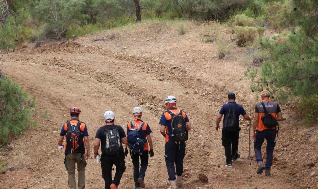 Fethiye'de kayıp kişiyi arama çalışması sürüyor