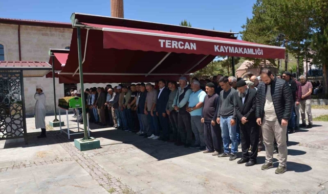Fırat Nehrinde cesedi bulunan Gündoğdu son yolculuğuna uğurlandı