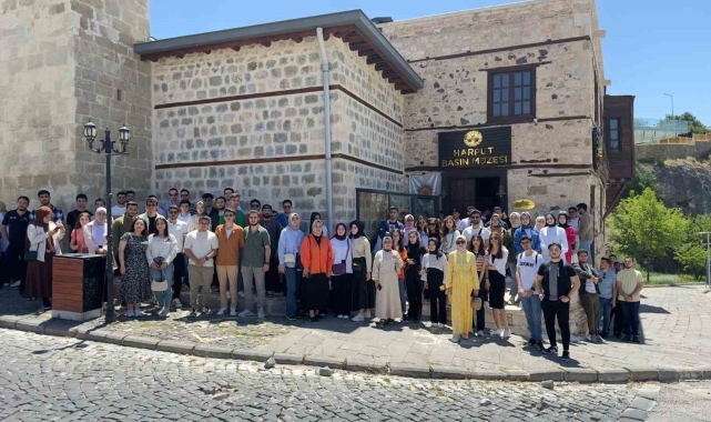 Fırat Üniversitesi öğrencileri Harput'u gezdi