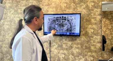 Fizyomer diş hekimi monoblok implantın avantajlarından bahsetti