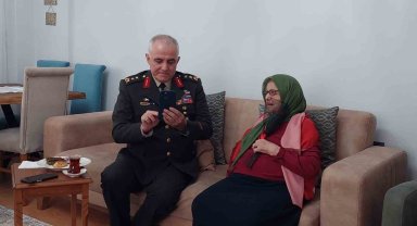 Garnizon Komutanı Ala'dan şehit annesine anlamı ziyaret