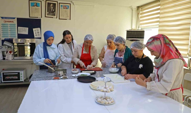 Gaziantep mutfağını ATASEM'de öğreniyorlar