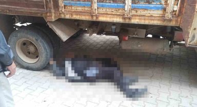 Gediz'de yaşlı adam kamyonetin altında kaldı