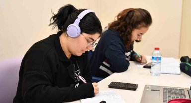 Gençlik Merkezi 724 öğrencilere hizmet veriyor