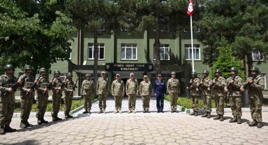 Genelkurmay Başkanı Gürak, sınır karakollarında incelemelerde bulundu