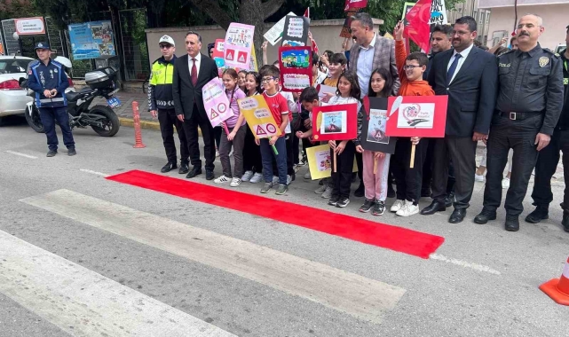 Gölcük'te trafik haftası duyarlılığı