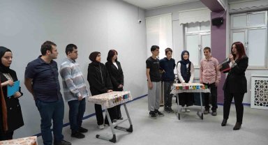 Gümüşhane'de özel eğitim öğrencilerinin bilgi yarışması neşeli anlara sahne oldu