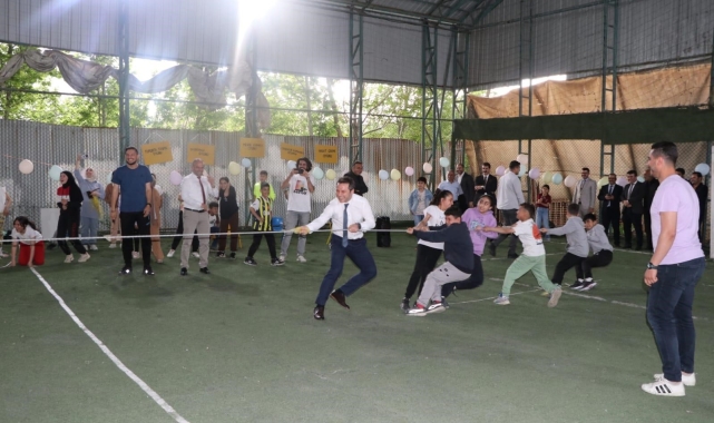 Hakkari&#039;de &quot;Geleneksel Çocuk Oyunları Şenliği&quot; düzenlendi