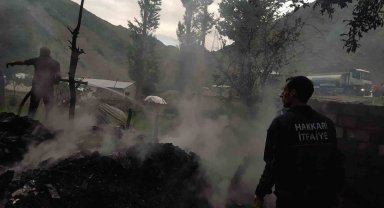 Hakkari'de korkutan yangına zamanında müdahale