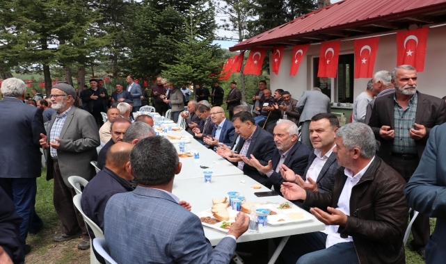 Havza'da çiftçiler bereketli tarım sezonu için "afat kurbanı" geleneğini sürdürüyor