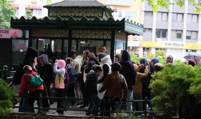 Hintli turistler Eskişehir'e hayran kaldı
