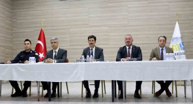 İlk Muhtarlar Toplantısı Kaymakam Kafkas Başkanlığında Yapıldı