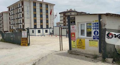 İnşaat sahasında güvenlik görevlilerinin bıçaklı kavgası kanlı bitti: 1'i ağır 2 yaralı