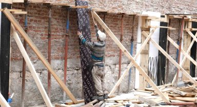 İnşaat ve temizlik işçileri 1 Mayıs'ı çalışarak geçirdi