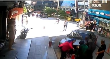 Isparta'da otomobil önce bisikletliye ardından yayaya çarptı