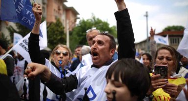 İstanbul'da bir öğretmenin öldürülmesi Bursa'da protesto edildi
