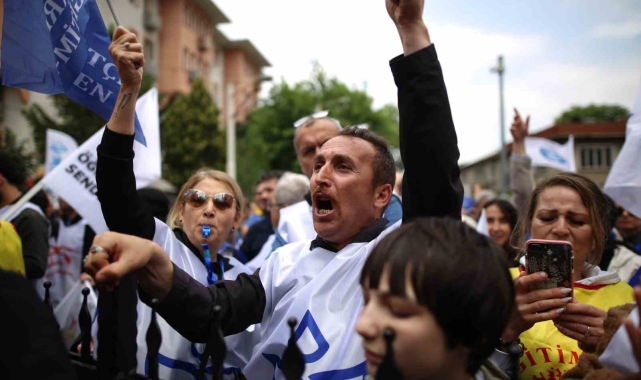 İstanbul'da bir öğretmenin öldürülmesi Bursa'da protesto edildi
