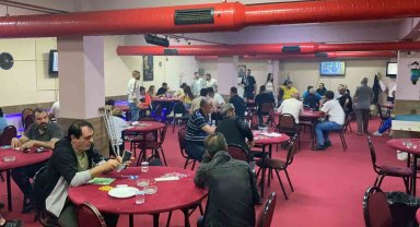 İzmir'de kumar baskını: 124 kişi yakalandı