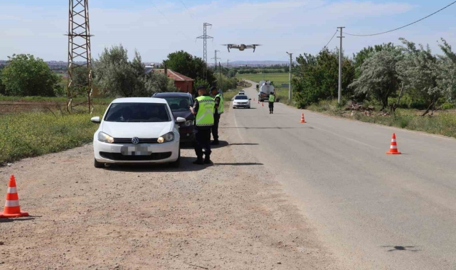 Jandarma dron ile havadan denetliyor