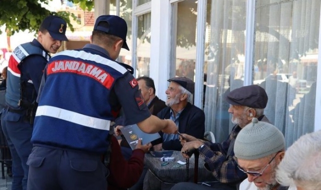 Jandarma Komutanlığından vatandaşlara broşür dağıtımı yapıldı