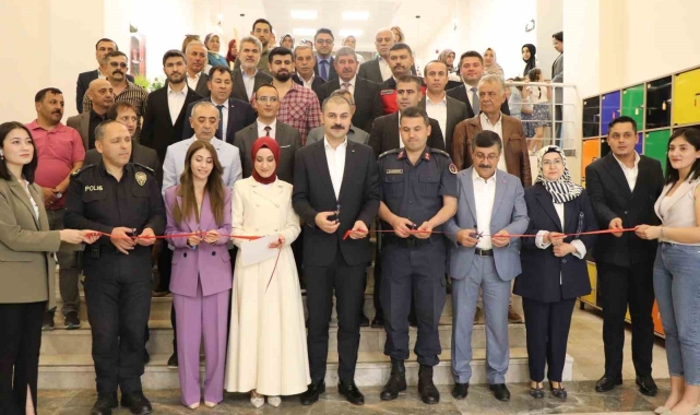 Kahramanmaraş'ta eğitimlerini başarı ile tamamlayan kadınlar sertifikalarını aldı