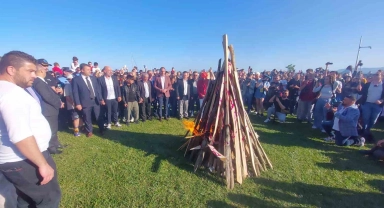 Kakava ateşi ilk kez Tekirdağ'da yakıldı: Sokaklar doldu taştı